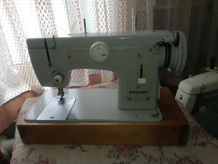 Швейная машина Мальва