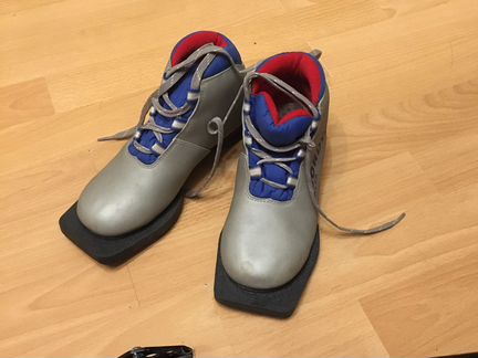 Беговые лыжи