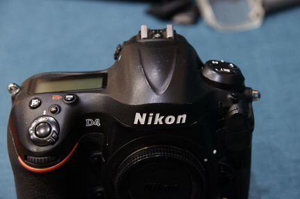 Фотоаппарат Nikon D4 + вспышка Nikon SB-900 +