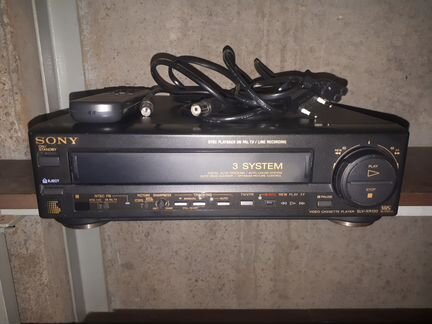 Видеомагнитофон Sony