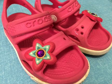 Сандалии (босоножки, сланцы) crocs для девочки