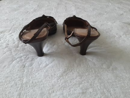 Босоножки TJcollection кожа б/у р-р 40