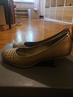 Туфли Ecco золотые