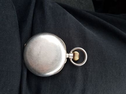 Карманные серебряные часы