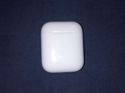 AirPods- компонент зарядник без наушников)