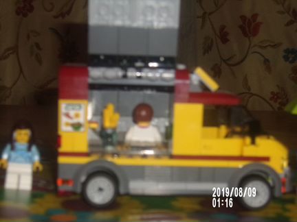 Лего пиццерия 60150