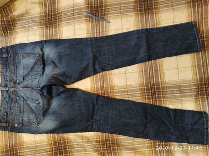 Джинсы