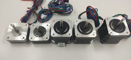 Шаговый двигатель StepperOnline Nema 17