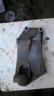 Кронштейн генератора golf 3 vento гольф 3