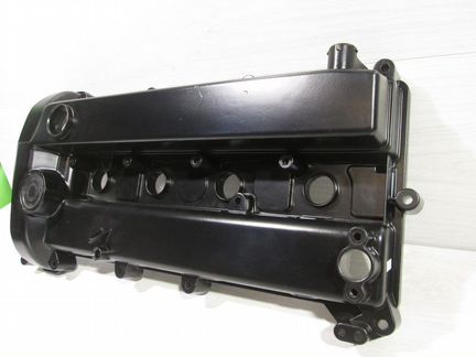 Клапанная крышка алюм. Мазда 6 1.8 L8 2005- 65444