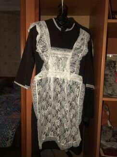 Платье с фартуком