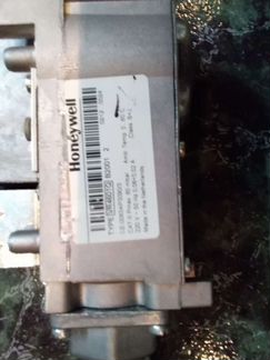 Газовый клапан Honeywell VK4601Q для котла