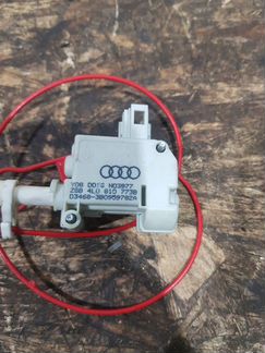 Моторчик лючка бензобака Audi Q7 4L 05-15г.в