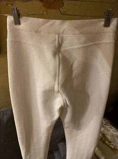 Брюки белые размера S hm devide