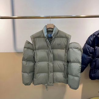 Пуховик P**rada