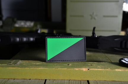 Патч, нашивка черно-зеленый флаг, пвх с липучкой