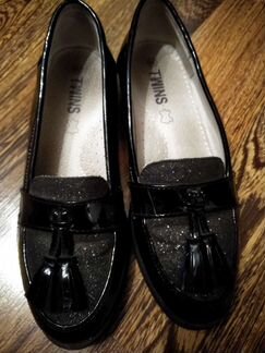 Туфли школьные 33 р